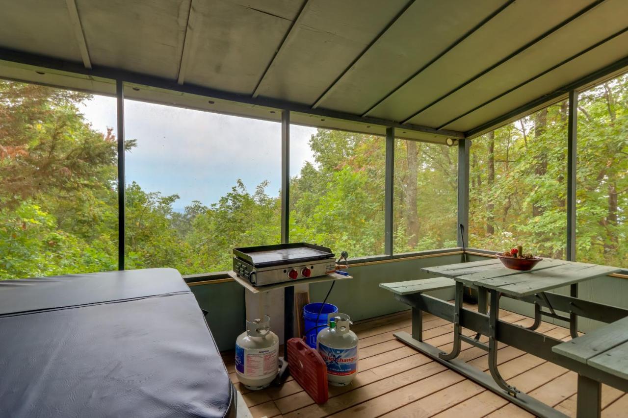 Mountaintop Ellijay Cabin With Private Hot Tub Buitenkant foto