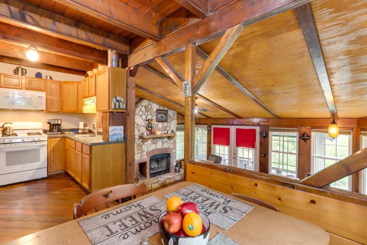 Mountaintop Ellijay Cabin With Private Hot Tub Buitenkant foto